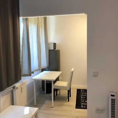 Apartment-gruenau Апартаменты Лейпциг